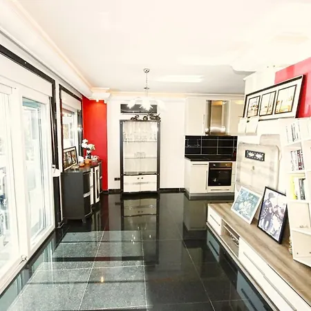 Luxus Pool Kestel